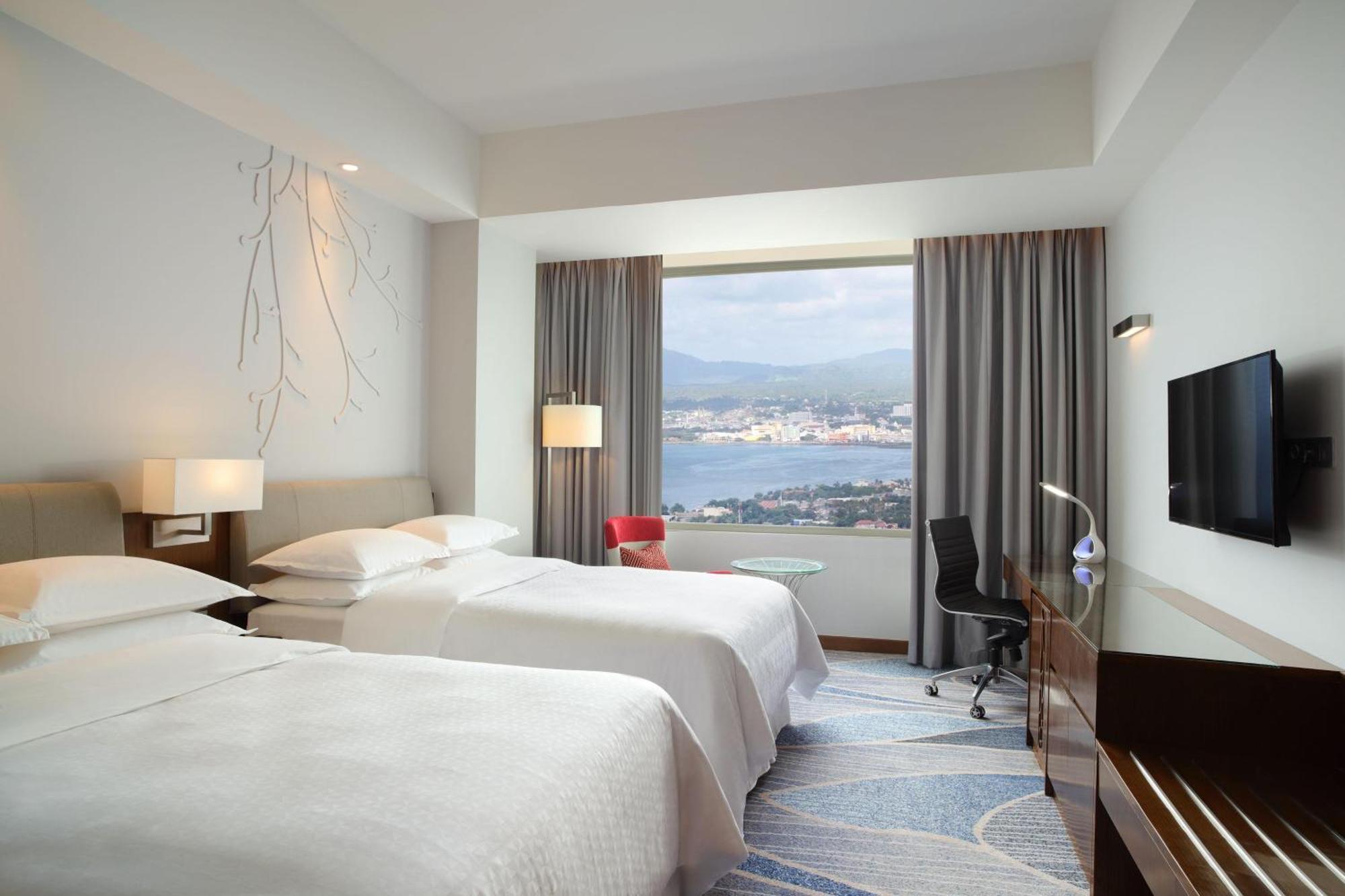 Four Points By Sheraton Manado Exterior foto